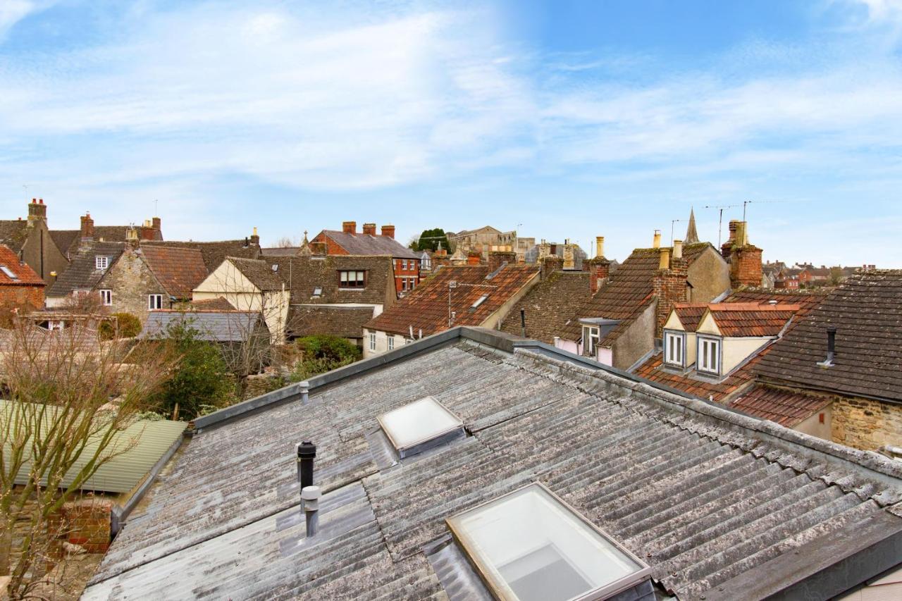 The Shoe Box Cottage With Allocated Parking Malmesbury Bagian luar foto